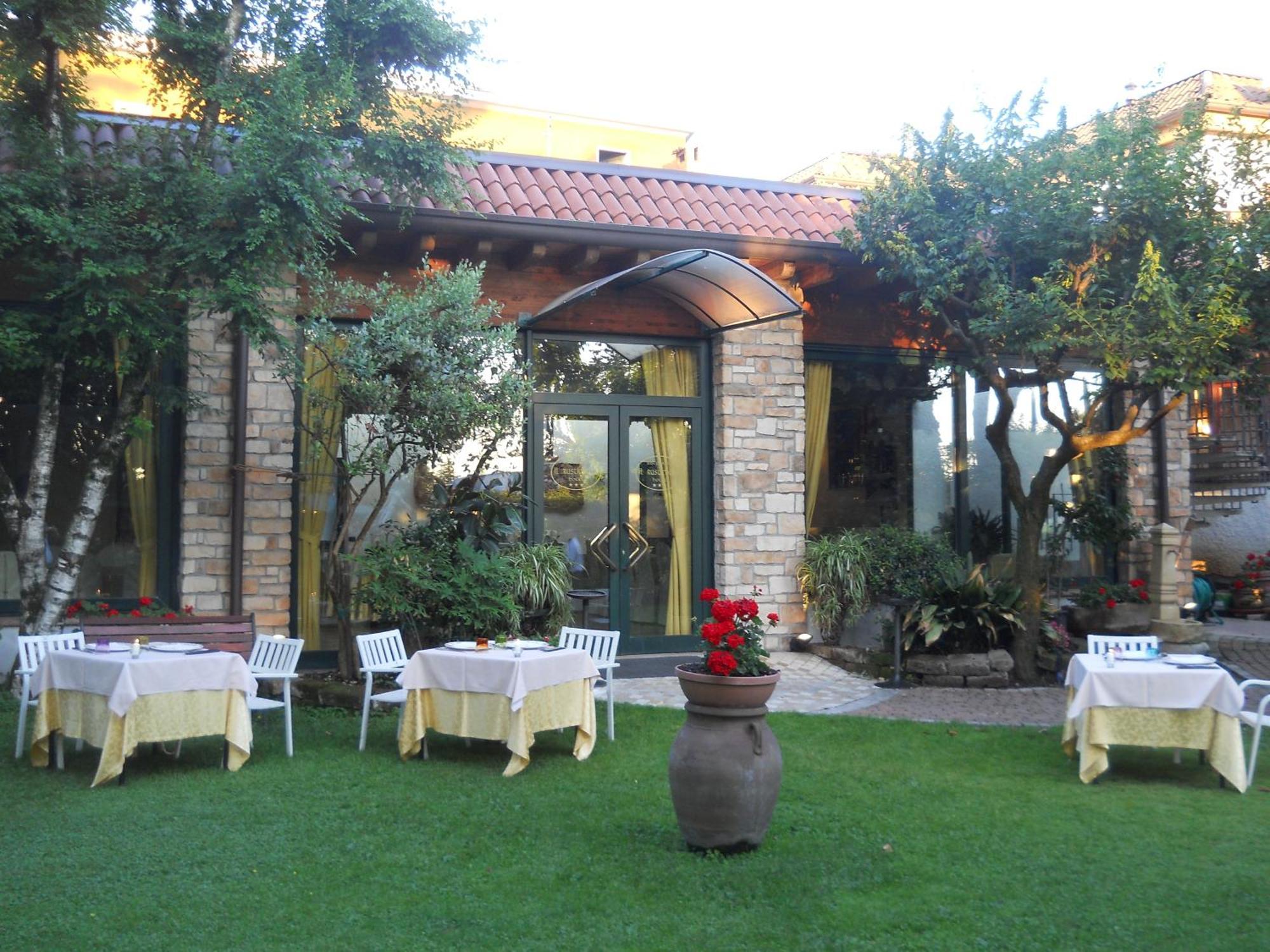 Hotel Il Rustichello Lonato Exterior foto